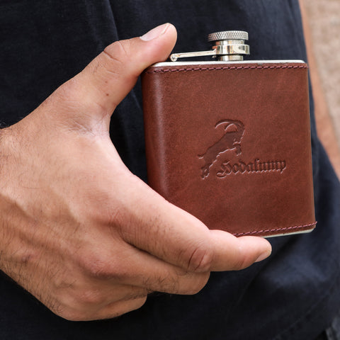 Capricorn hip flask 200ml